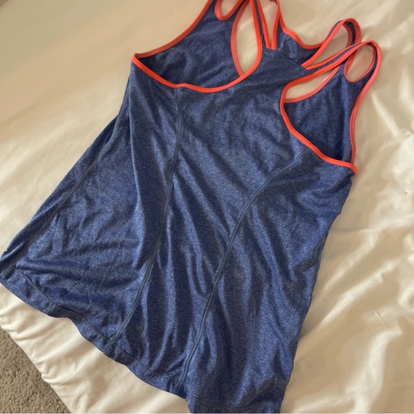 Workout Top - Picture 2 of 2